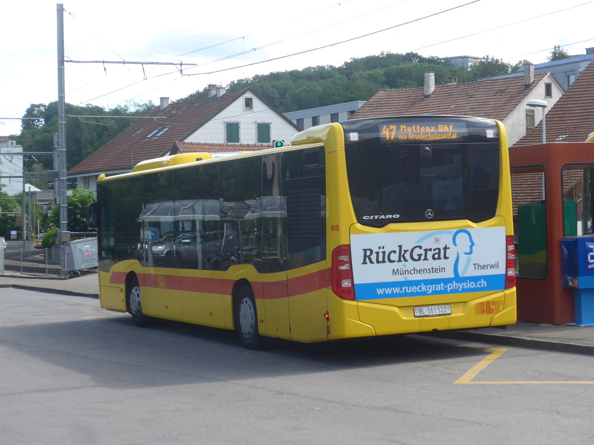 (218'192) - BLT Oberwil - Nr. 85/BL 161'522 - Mercedes am 28. Juni 2020 in Bottmingen, Schloss