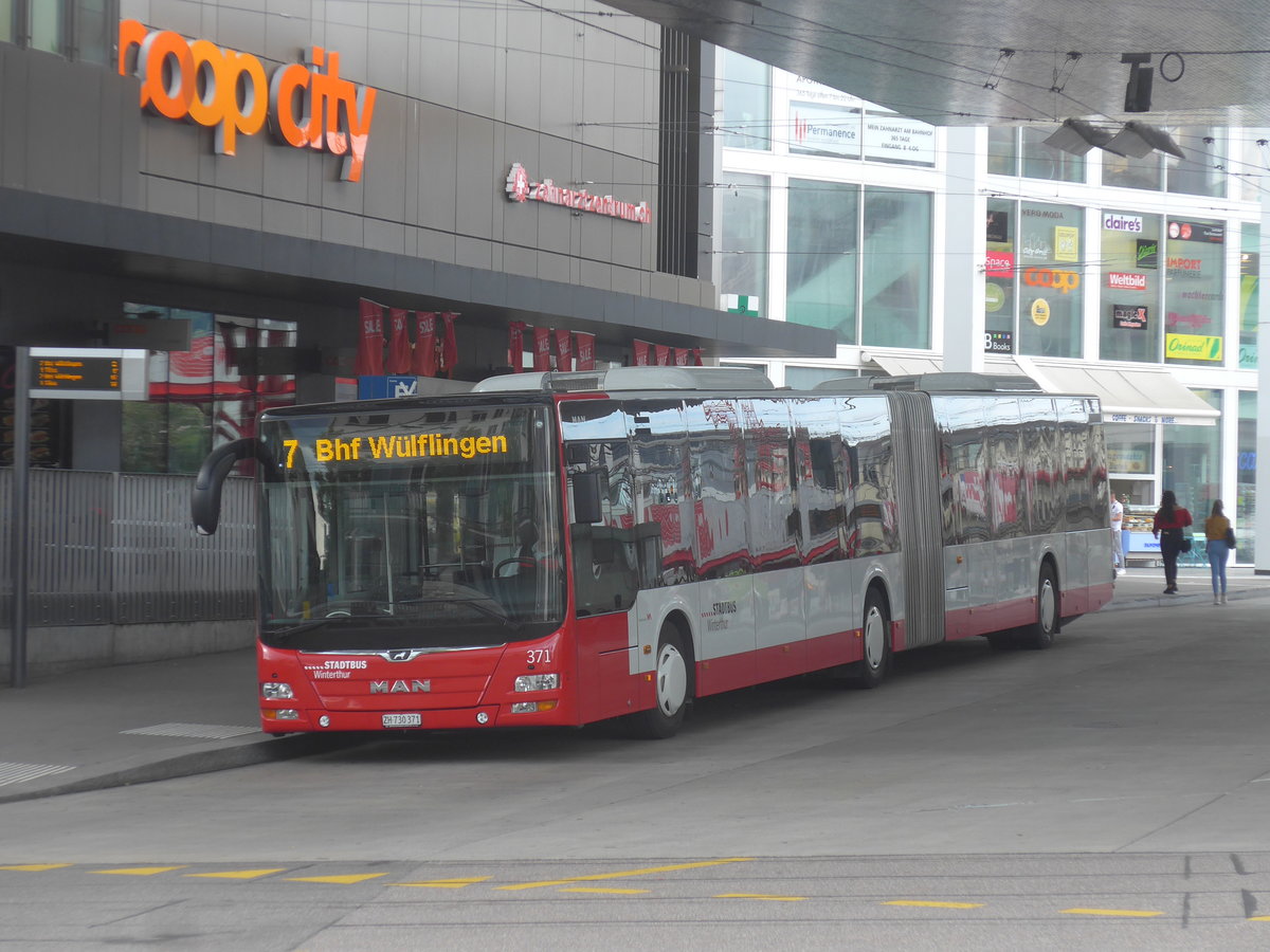 (218'274) - SW Winterthur - Nr. 371/ZH 730'371 - MAN am 28. Juni 2020 beim Hauptbahnhof Winterthur