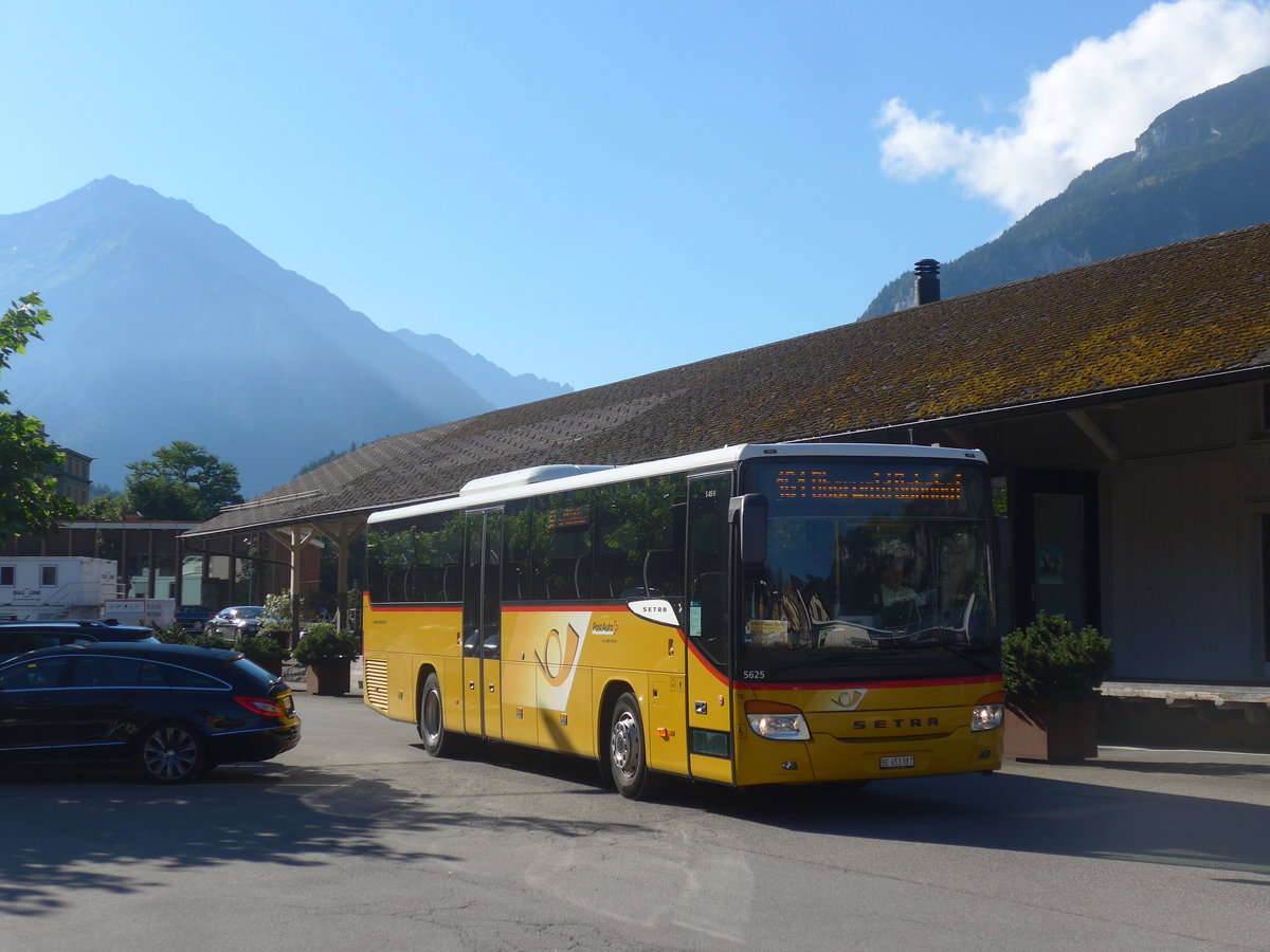 (218'620) - PostAuto Bern - Nr. 70/BE 653'387 - Setra am 12. Juli 2020 in Meiringen, Postautostation