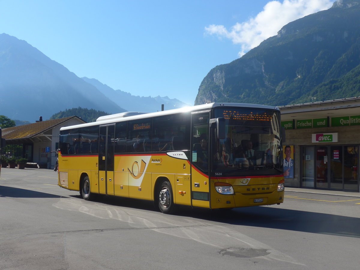 (218'621) - PostAuto Bern - Nr. 70/BE 653'387 - Setra am 12. Juli 2020 in Meiringen, Postautostation