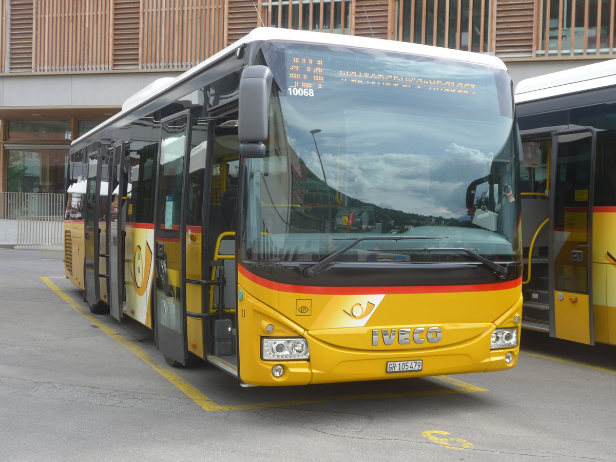 (219'826) - Fontana, Ilanz - Nr. 21/GR 105'479 - Iveco am 16. August 2020 beim Bahnhof Ilanz