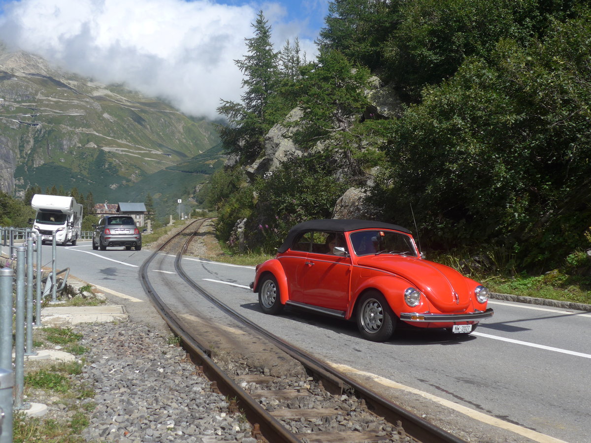 (219'968) - VW-Kfer - NW 2027 - am 22. August 2020 in Gletsch