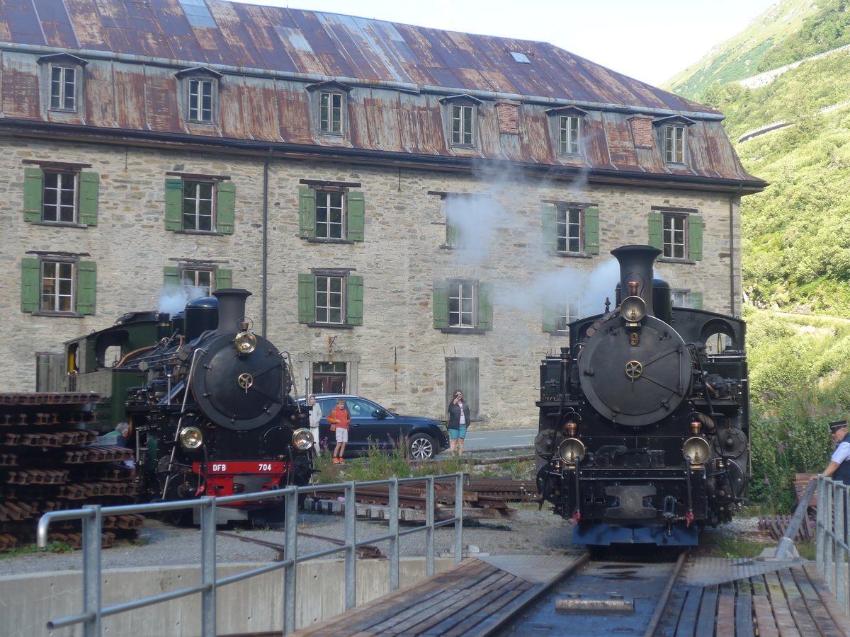 (220'007) - DFB-Dampflokomotiven - Nr. 704 + 9 - am 22. August 2020 in Gletsch