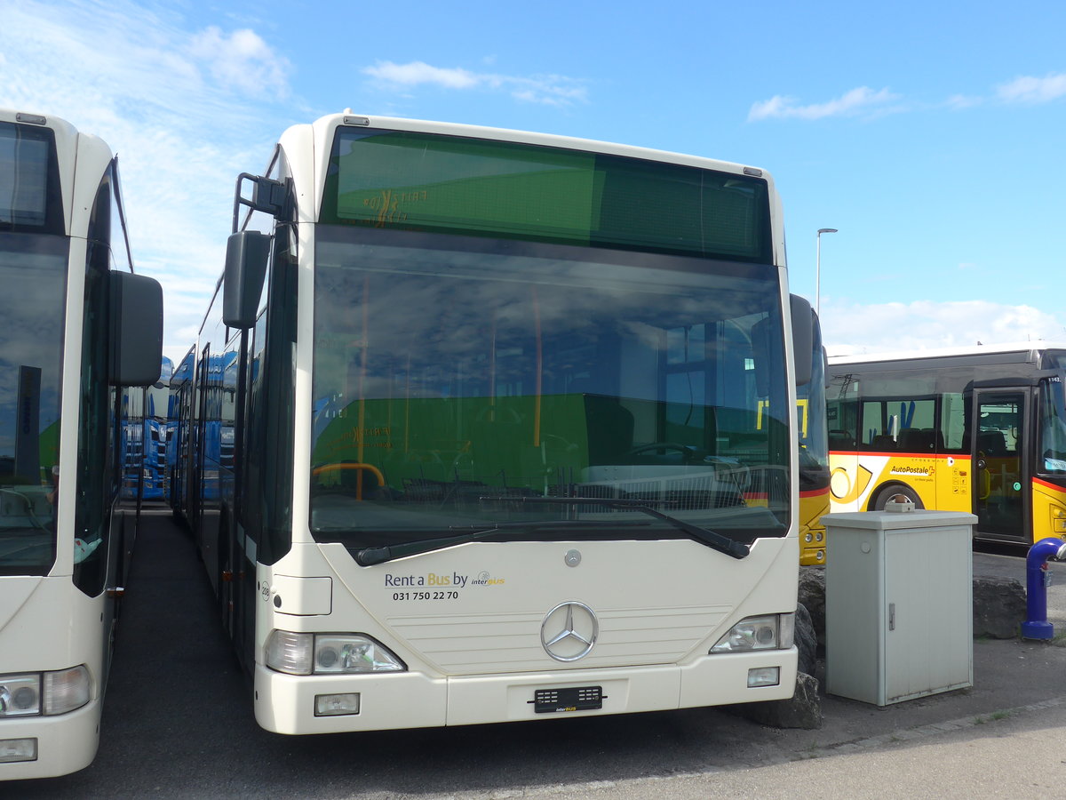 (220'044) - Interbus, Yverdon - Nr. 208 - Mercedes (ex BSU Solothurn Nr. 40) am 23. August 2020 in Kerzers, Interbus