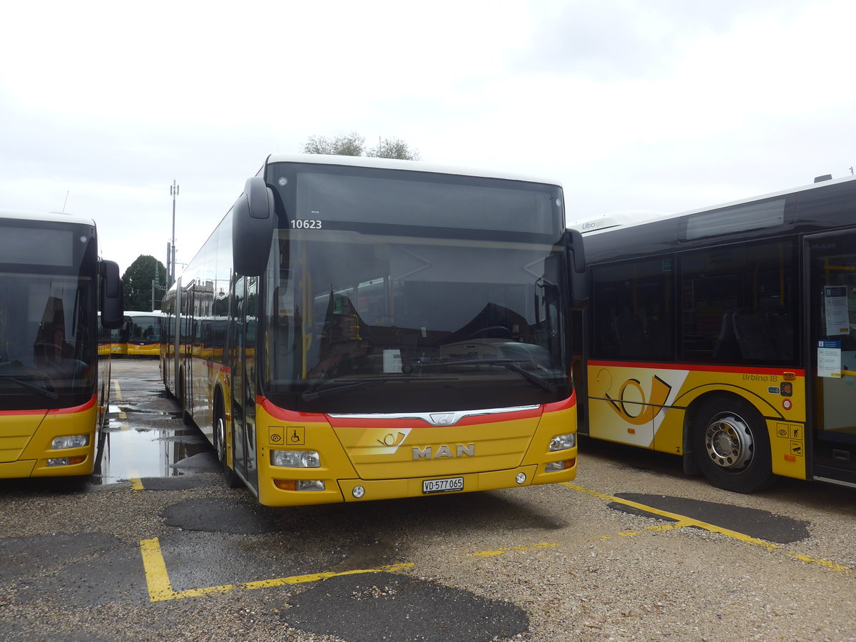 (220'313) - CarPostal Ouest - VD 577'065 - MAN am 30. August 2020 in Yverdon, Garage