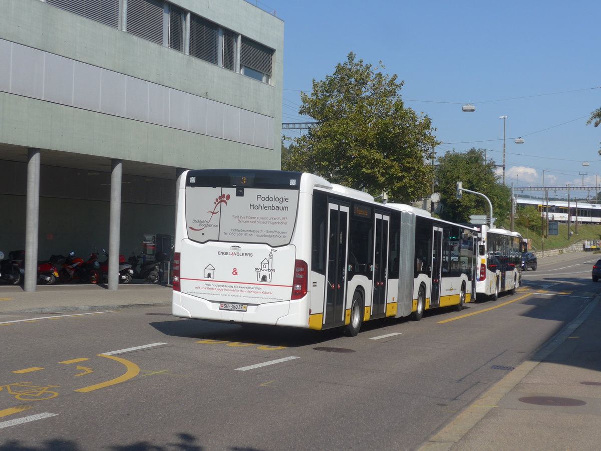 (220'629) - VBSH Schaffhausen - Nr. 17/SH 38'017 - Mercedes am 12. September 2020 beim Bahnhof Schaffhausen