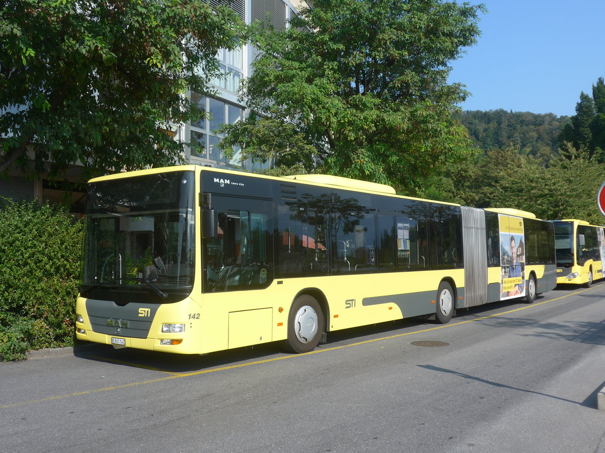 (220'768) - STI Thun - Nr. 142/BE 801'142 - MAN am 13. September 2020 bei der Schifflndte Thun