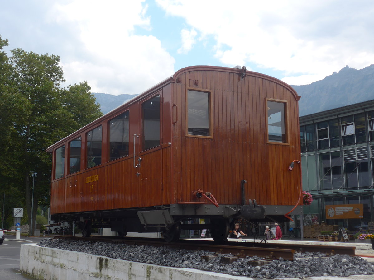 (220'907) - Jungfraubahn-Personenwagen - Nr. 17 - am 21. September 2020 beim Bahnhof Interlaken Ost