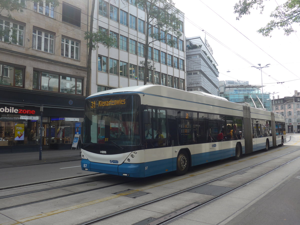(220'963) - VBZ Z�rich - Nr. 87 - Hess/Hess Doppelgelenktrolleybus am 22. September 2020 in Z�rich, L�wenstrasse