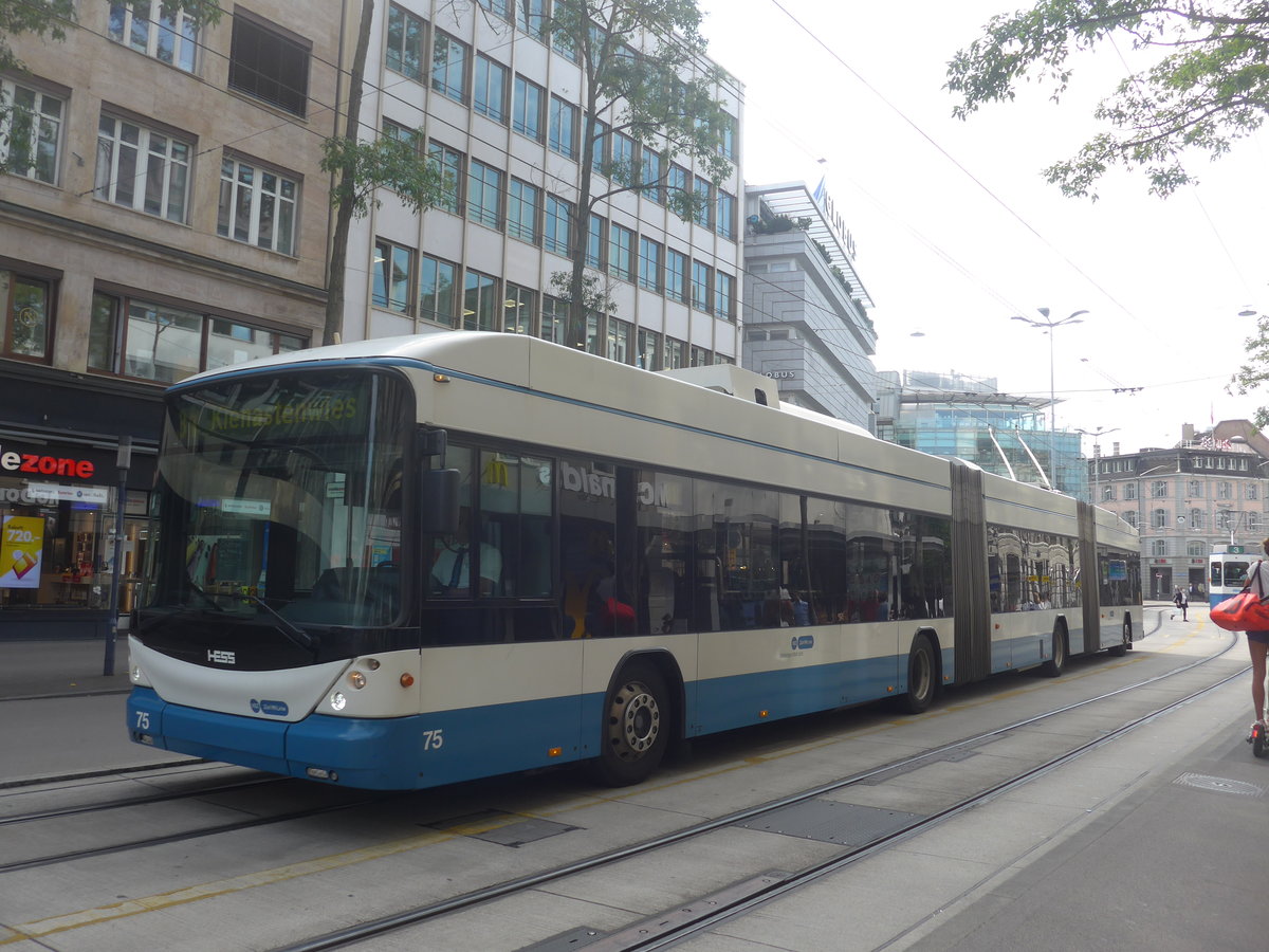 (220'966) - VBZ Z�rich - Nr. 75 - Hess/Hess Doppelgelenktrolleybus am 22. September 2020 in Z�rich, L�wenstrasse