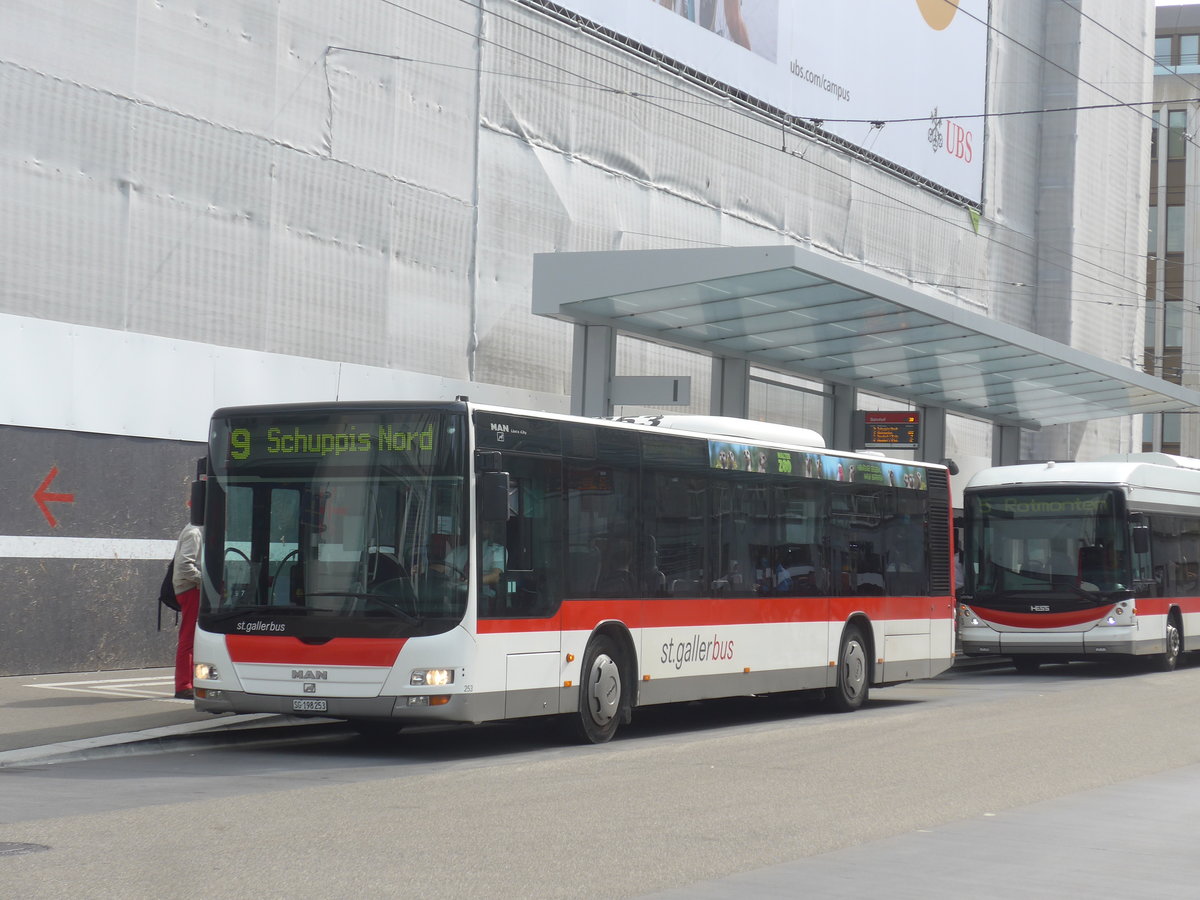 (221'214) - St. Gallerbus, St. Gallen - Nr. 253/SG 198'253 - MAN am 24. September 2020 beim Bahnhof St. Gallen