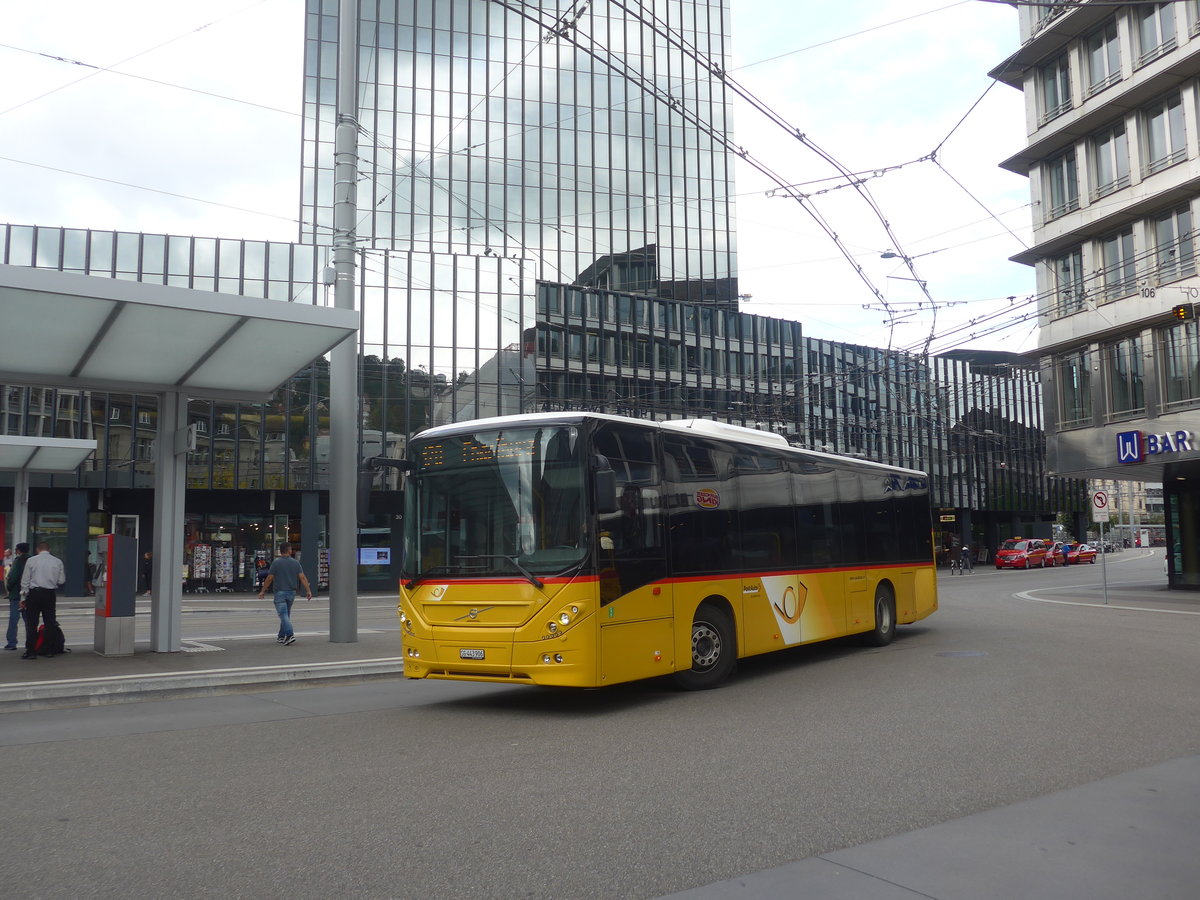 (221'265) - PostAuto Ostschweiz - SG 443'906 - Volvo am 24. September 2020 beim Bahnhof St. Gallen