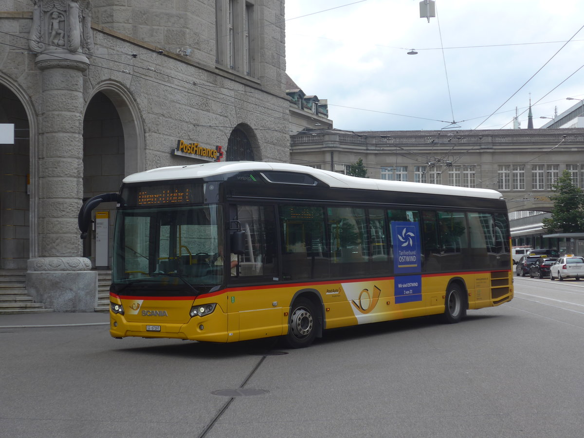 (221'303) - Schwizer, Goldach - SG 67'397 - Scania am 24. September 2020 beim Bahnhof St. Gallen