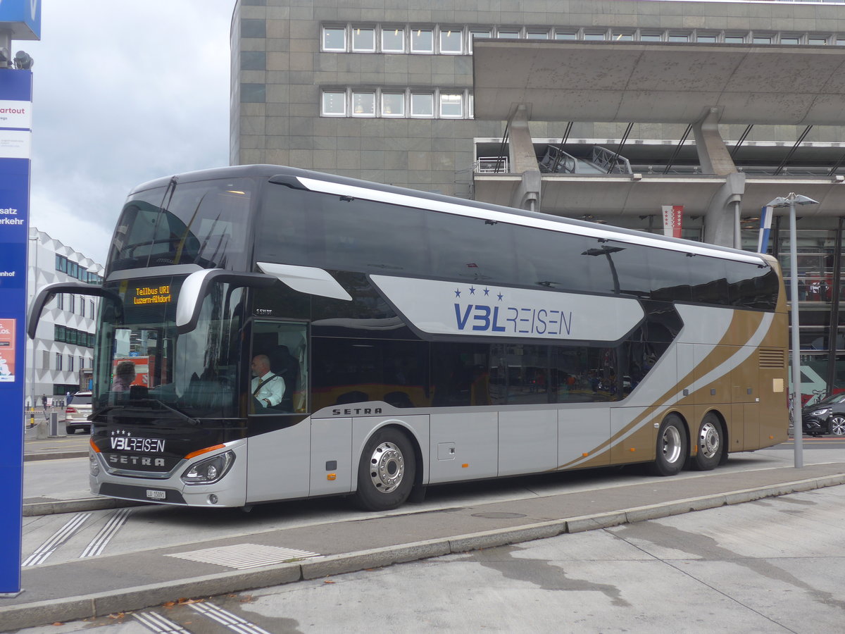 (221'368) - VBL Luzern - Nr. 808/LU 15'091 - Setra am 25. September 2020 beim Bahnhof Luzern