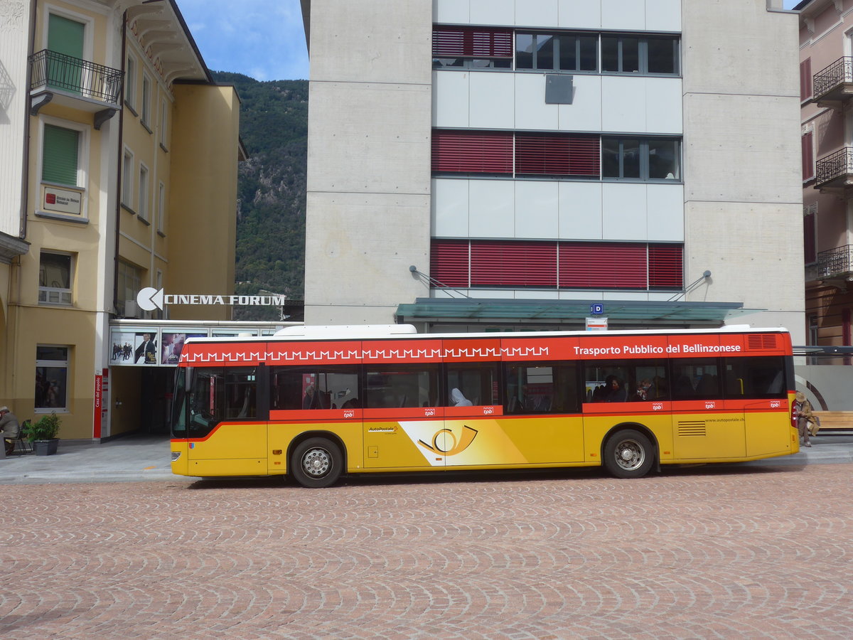 (221'473) - AutoPostale Ticino - TI 228'012 - Mercedes am 26. September 2020 beim Bahnhof Bellinzona