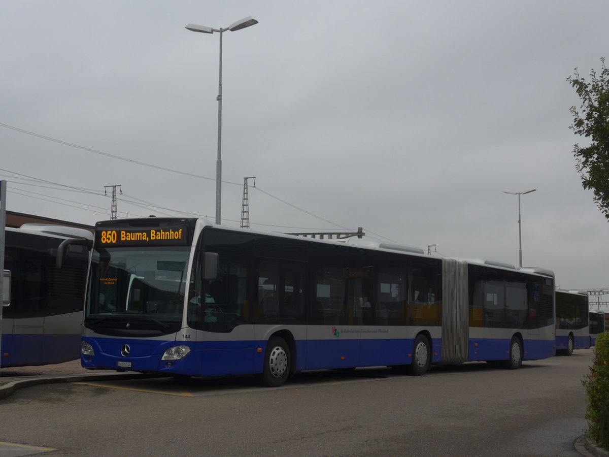 (221'777) - VZO Grningen - Nr. 144/ZH 920'144 - Mercedes am 12. Oktober 2020 beim Bahnhof Wetzikon