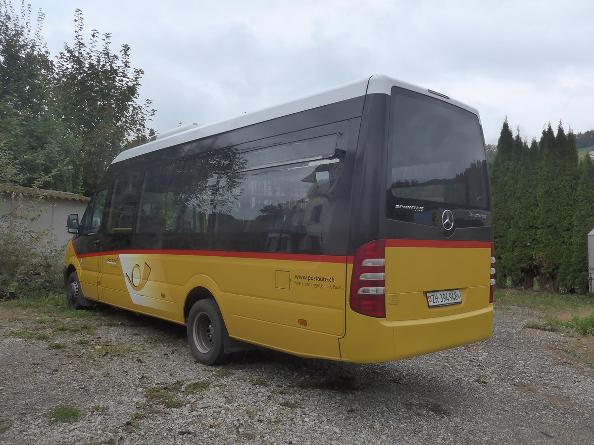 (221'832) - Leutenegger, Bauma - Nr. 298/ZH 394'948 - Mercedes am 12. Oktober 2020 in Bauma, Garage