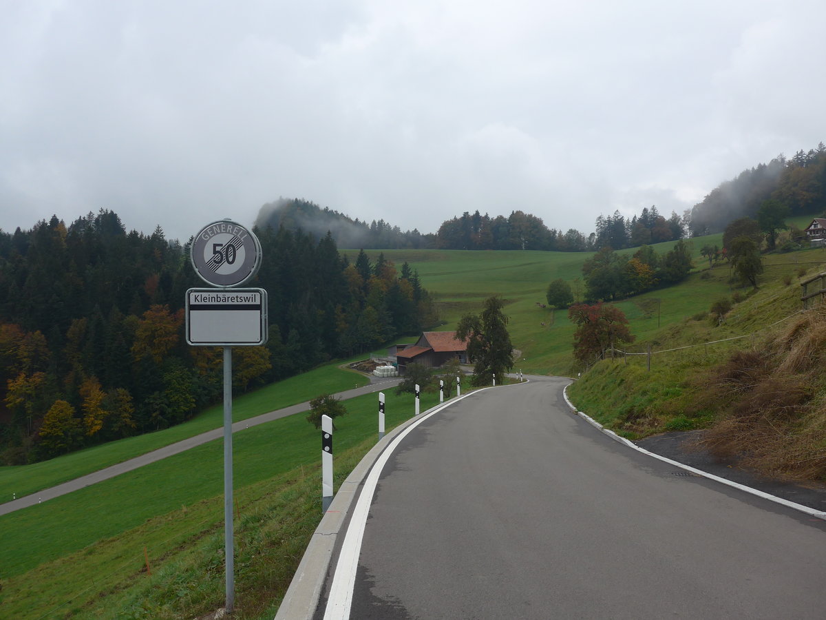 (221'837) - Dorfausgang am 12. Oktober 2020 von Ghch