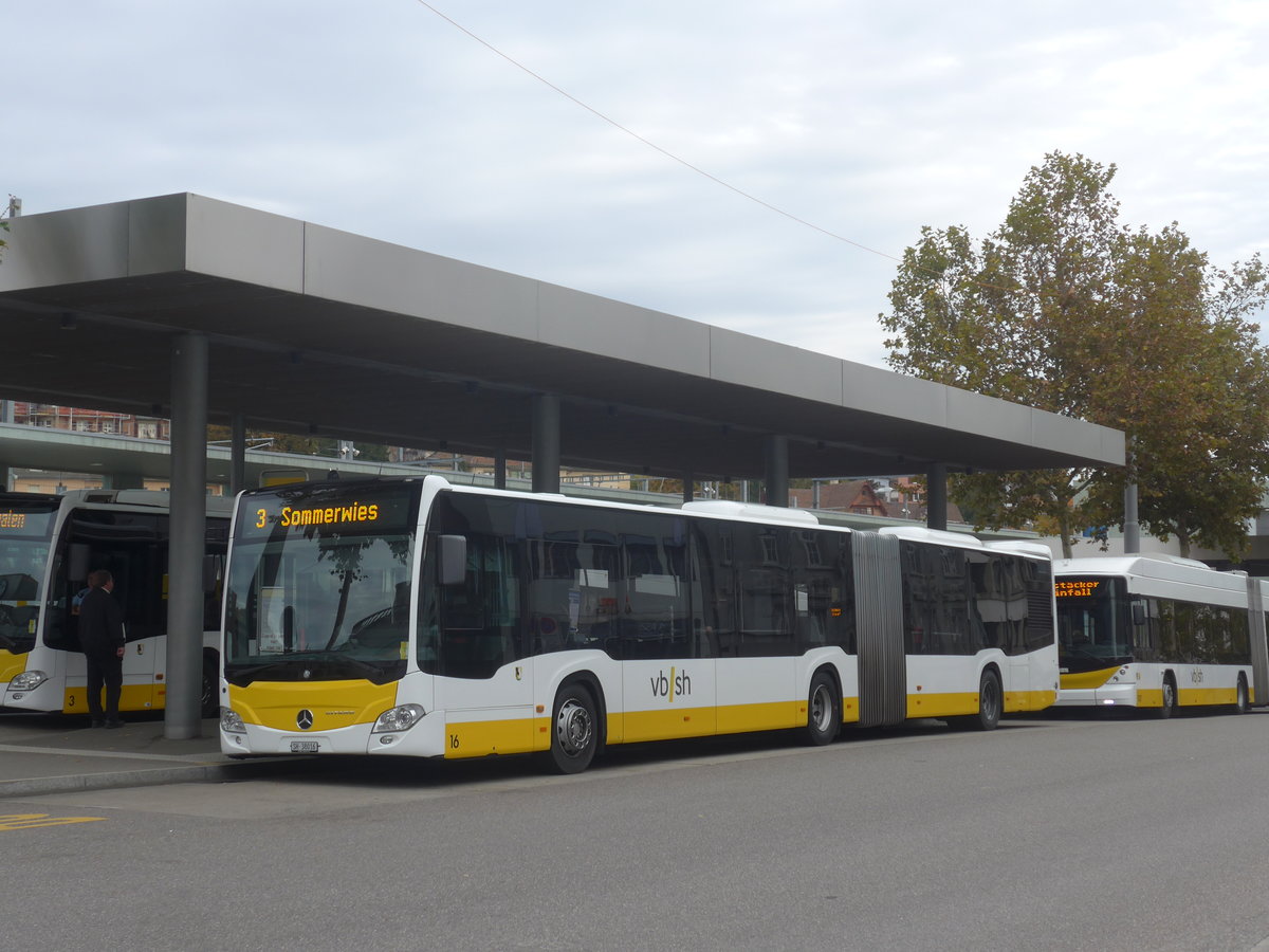 (222'207) - VBSH Schaffhausen - Nr. 16/SH 38'016 - Mercedes am 21. Oktober 2020 beim Bahnhof Schaffhausen