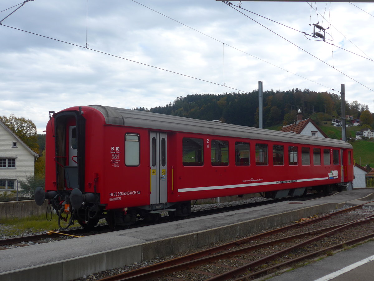 (222'318) - RHB-Personenwagen - Nr. B 10 - am 21. Oktober 2020 im Bahnhof Heiden