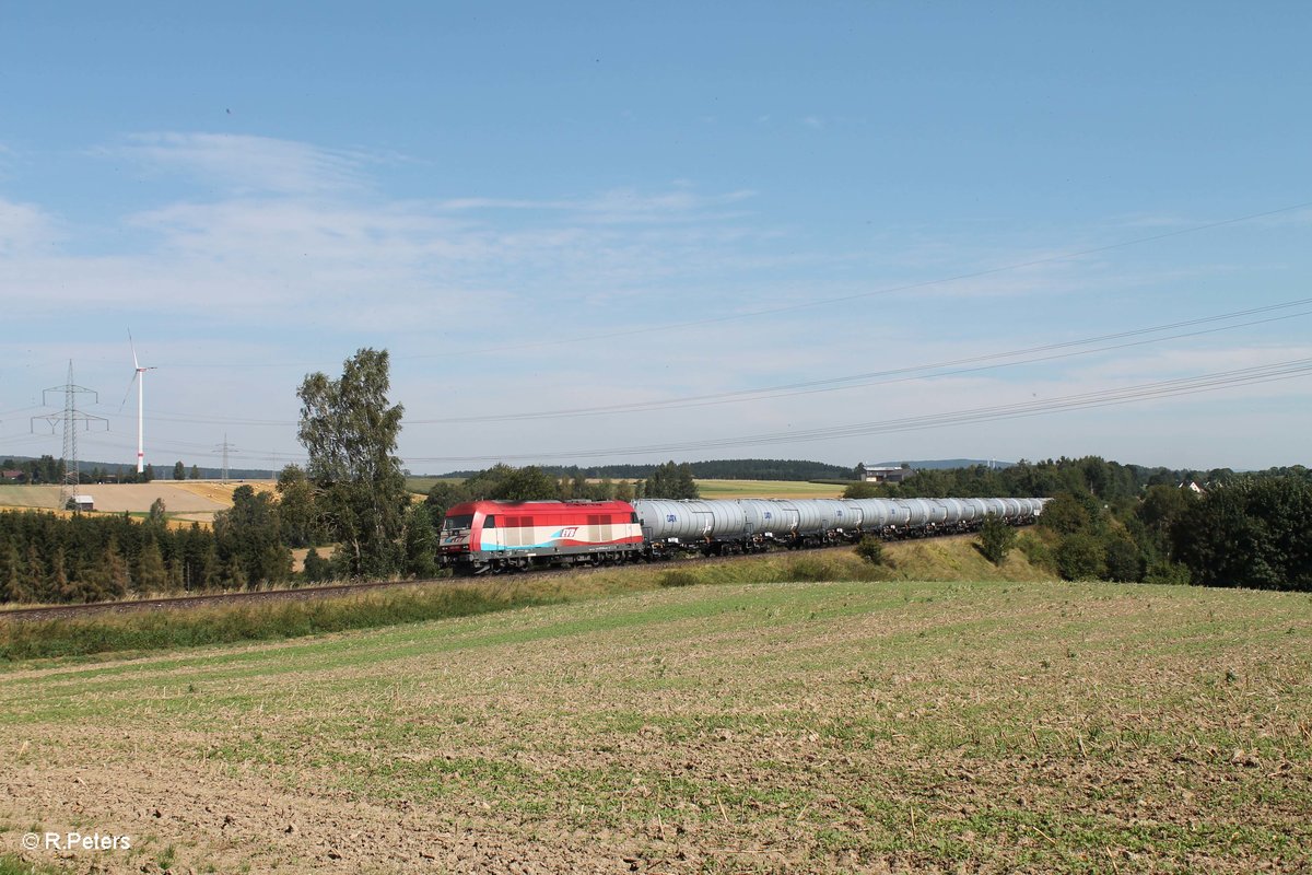 223 034 mit einem Kesselzug auf dem Seußener Viadukt auf dem Weg nach Regensburg. 28.08.16