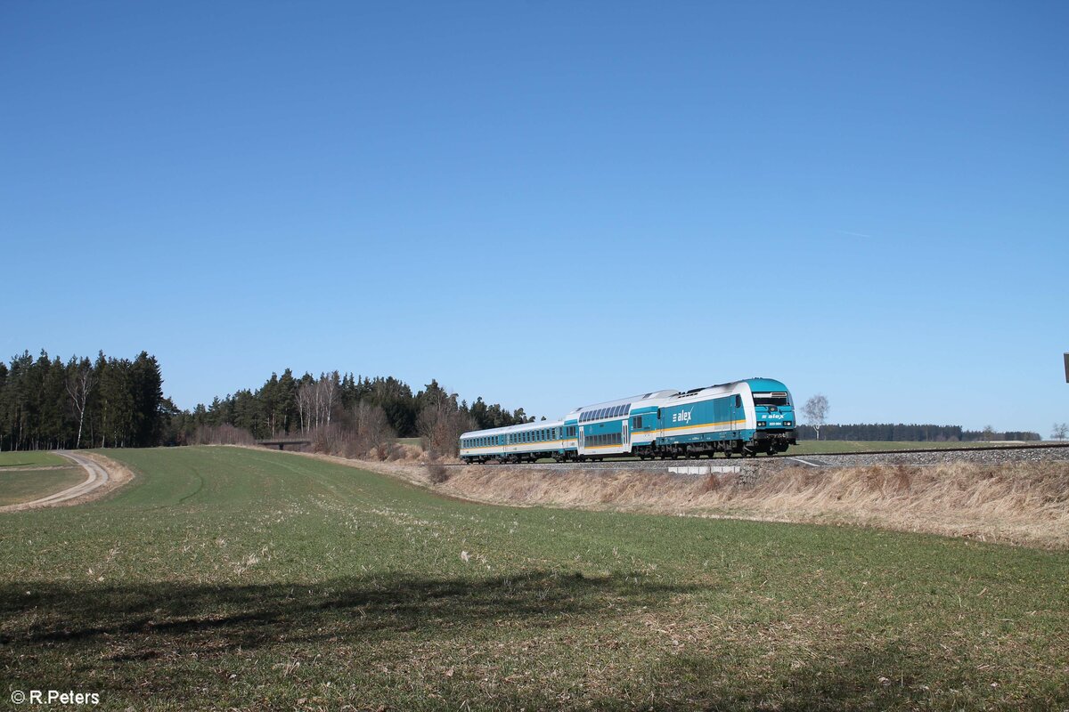 223 064 als RE2 ALX79856 Hof - München bei Thölau. 22.03.22