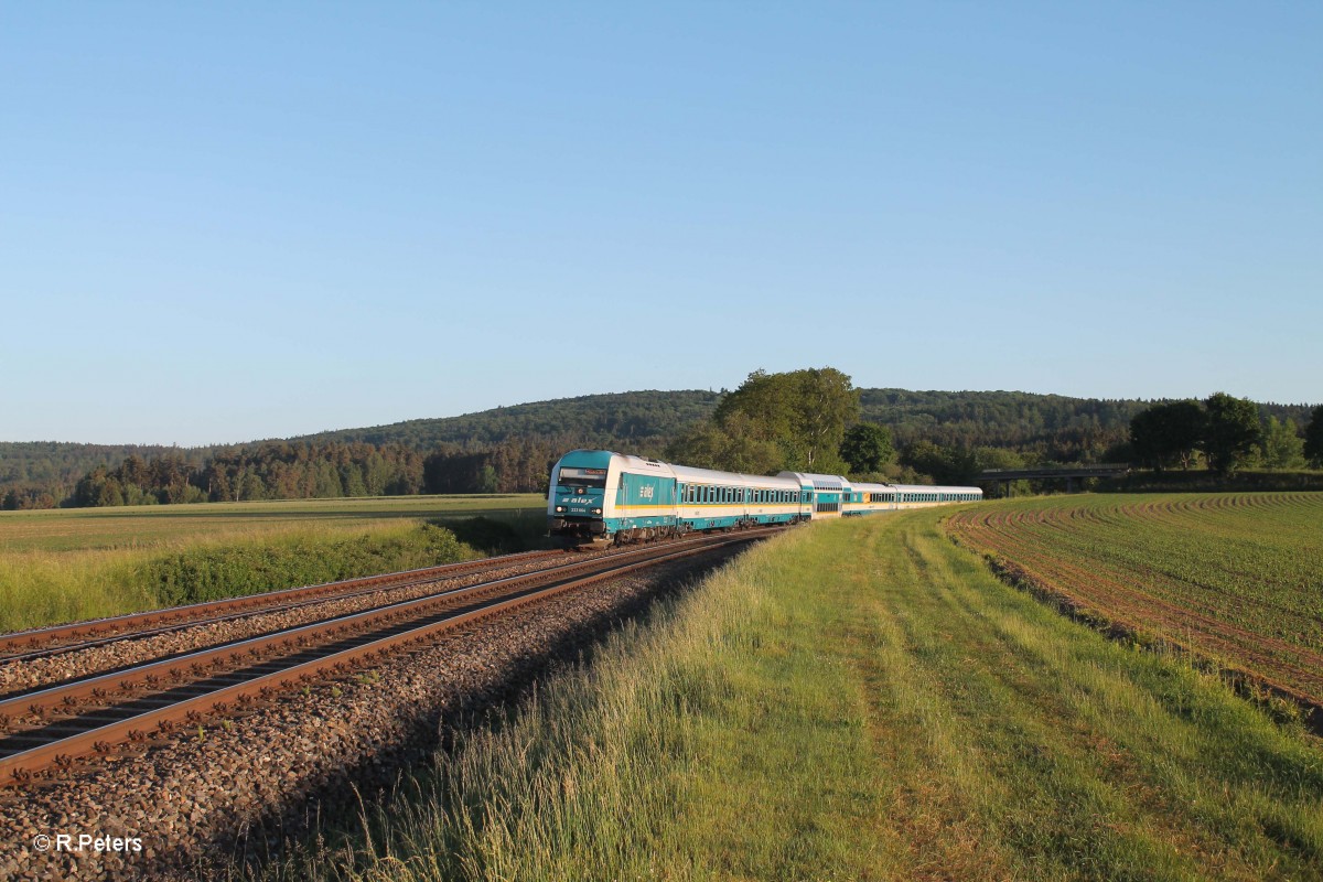 223 064 zieht bei Oberteich den ALX84107 Hof - München. 05.06.15