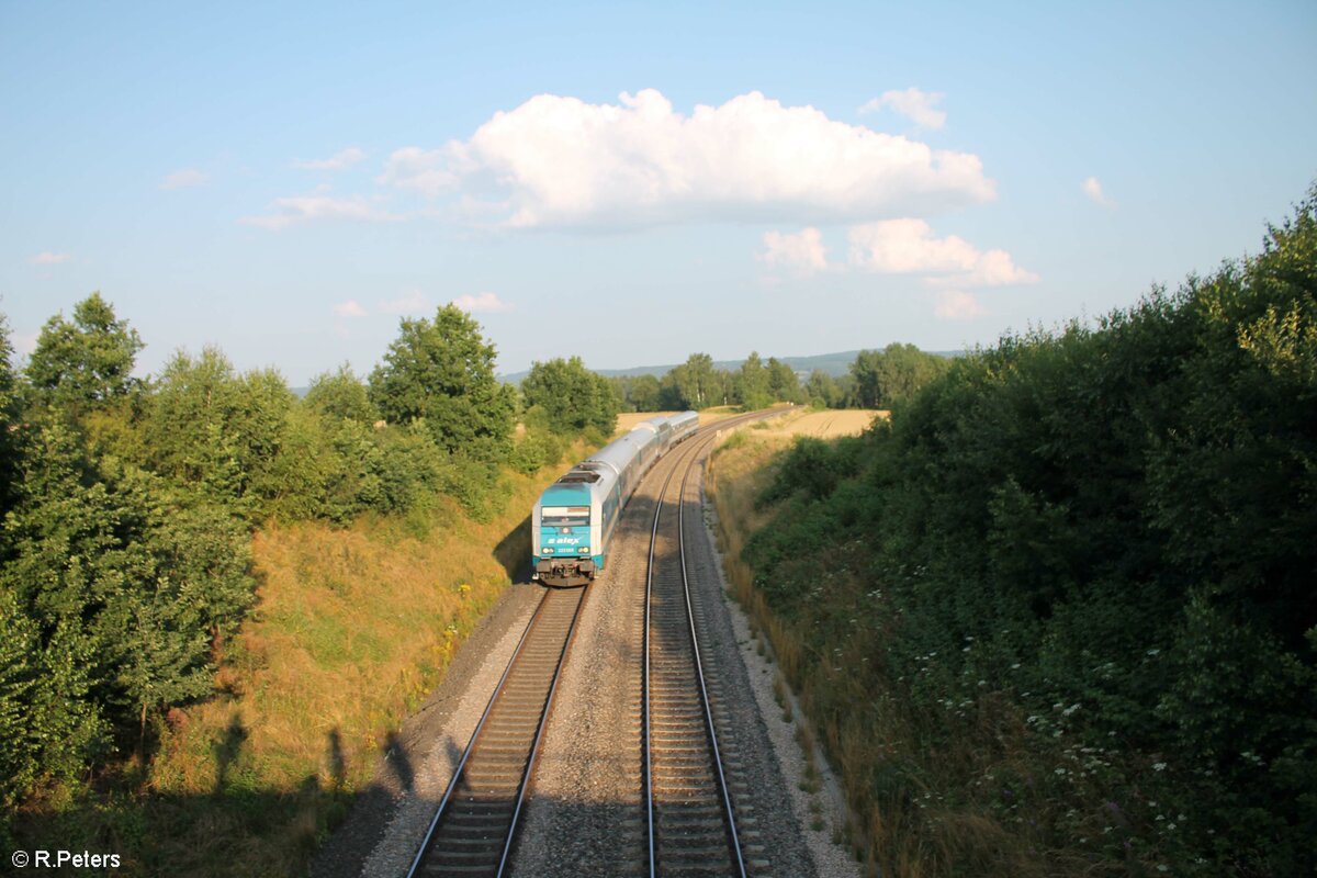 223 069 mit dem ALX RE2 79875 München - Hof bei Unterthölau. 23.07.21