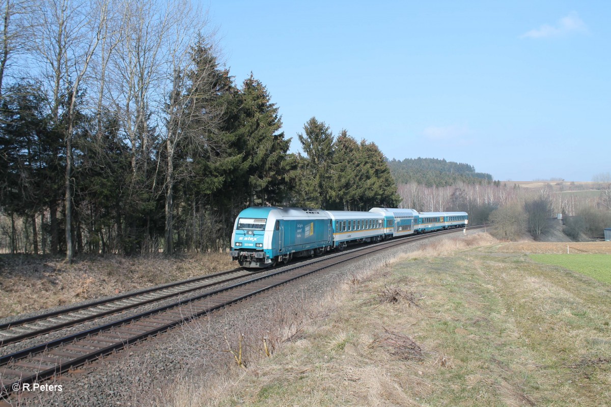 223 069 mit dem ALX84111 Hof - Mnchen bei Lengenfeld. 17.03.16