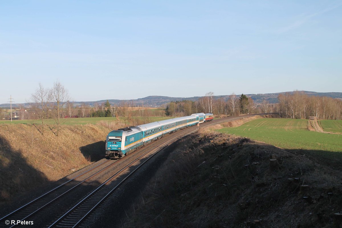 223 069 zieht den ALX84110 Mnchen - Hof bei Unterthlau. 31.03.17