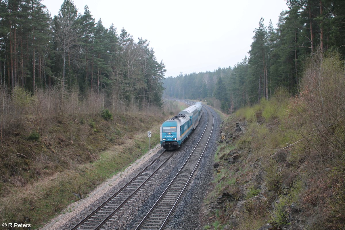 223 071 zieht den ALX79852 Hof - München bei Unterthölau. 01.05.21