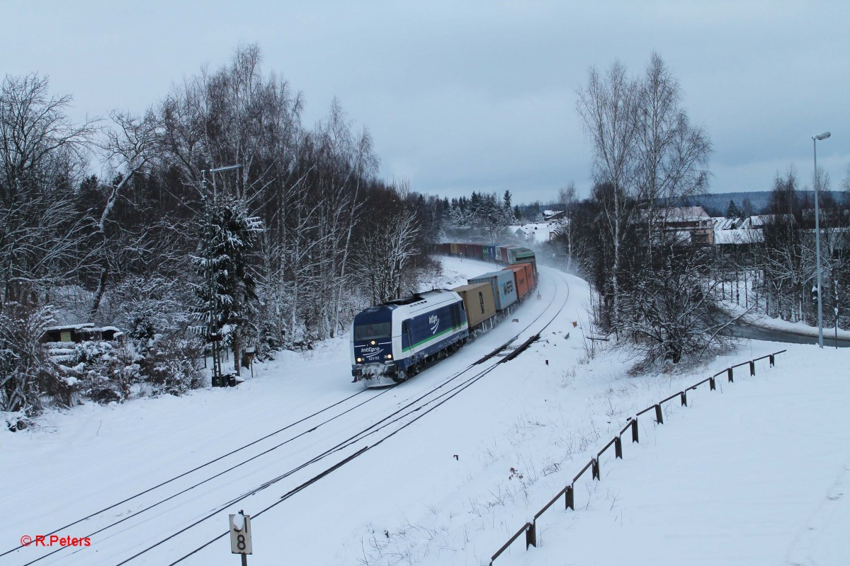 223 152 fährt in Marktredwitz mit dem Wiesaucontainer ein. 31.01.15