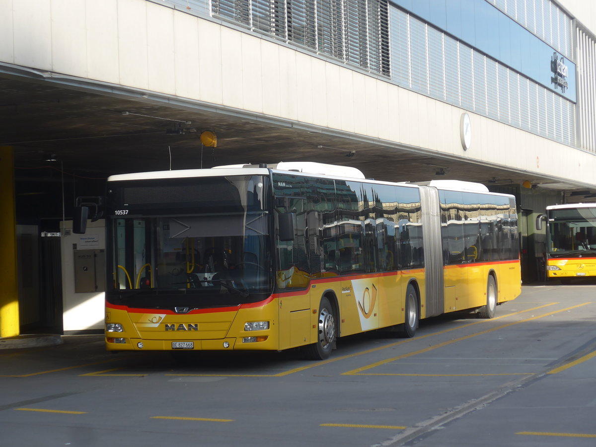 (223'109) - PostAuto Bern - Nr. 668/BE 827'668 - MAN am 26. Dezember 2020 in Bern, Postautostation