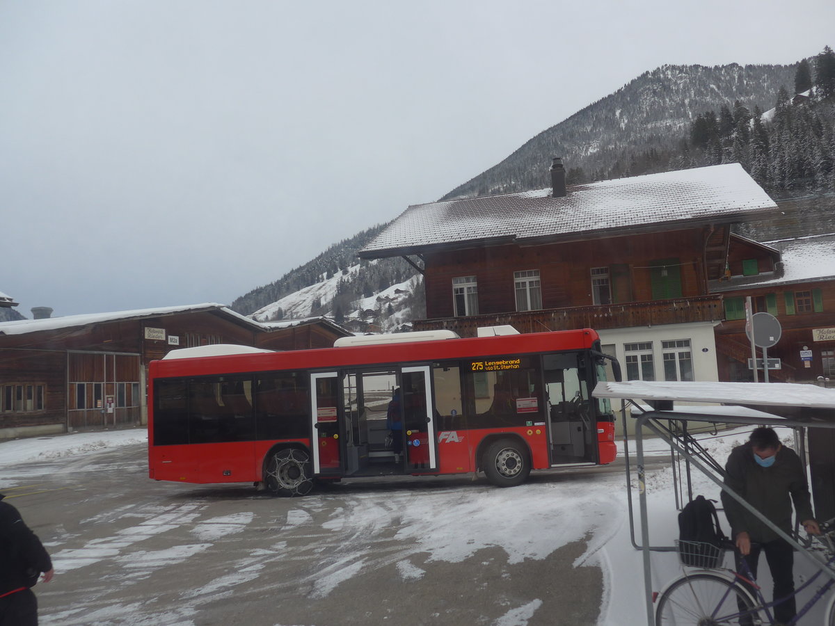 (223'132) - AFA Adelboden - Nr. 50/BE 715'002 - Scania/Hess am 27. Dezember 2020 beim Bahnhof St. Stephan