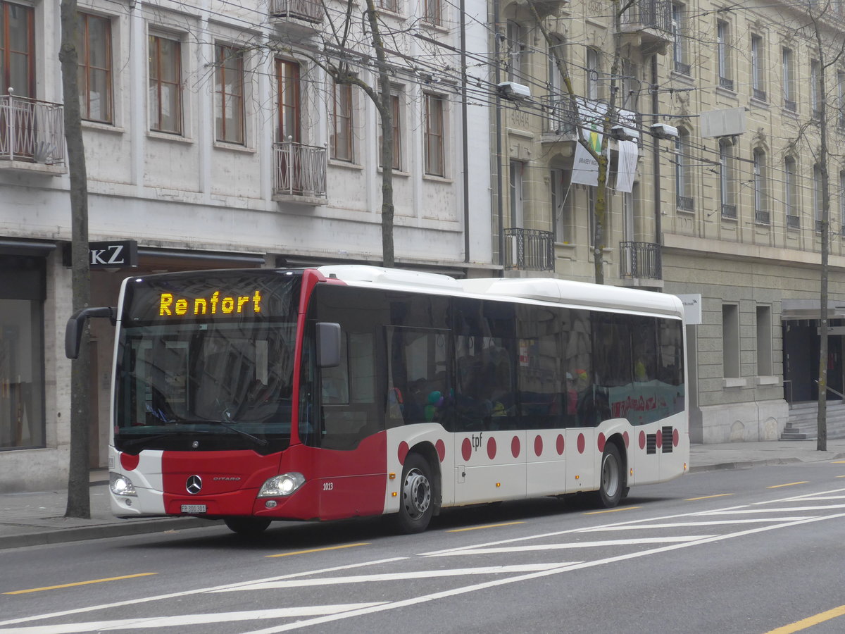 (223'494) - TPF Fribourg - Nr. 1013/FR 300'301 - Mercedes am 12. Februar 2021 beim Bahnhof Fribourg