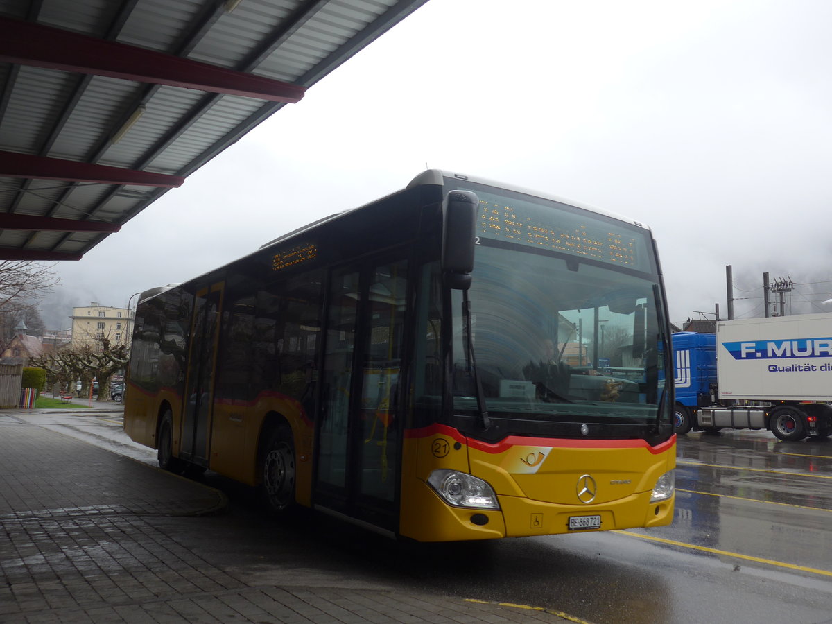 (224'355) - Flck, Brienz - Nr. 21/BE 868'721 - Mercedes am 27. Mrz 2021 in Meiringen, Postautostation