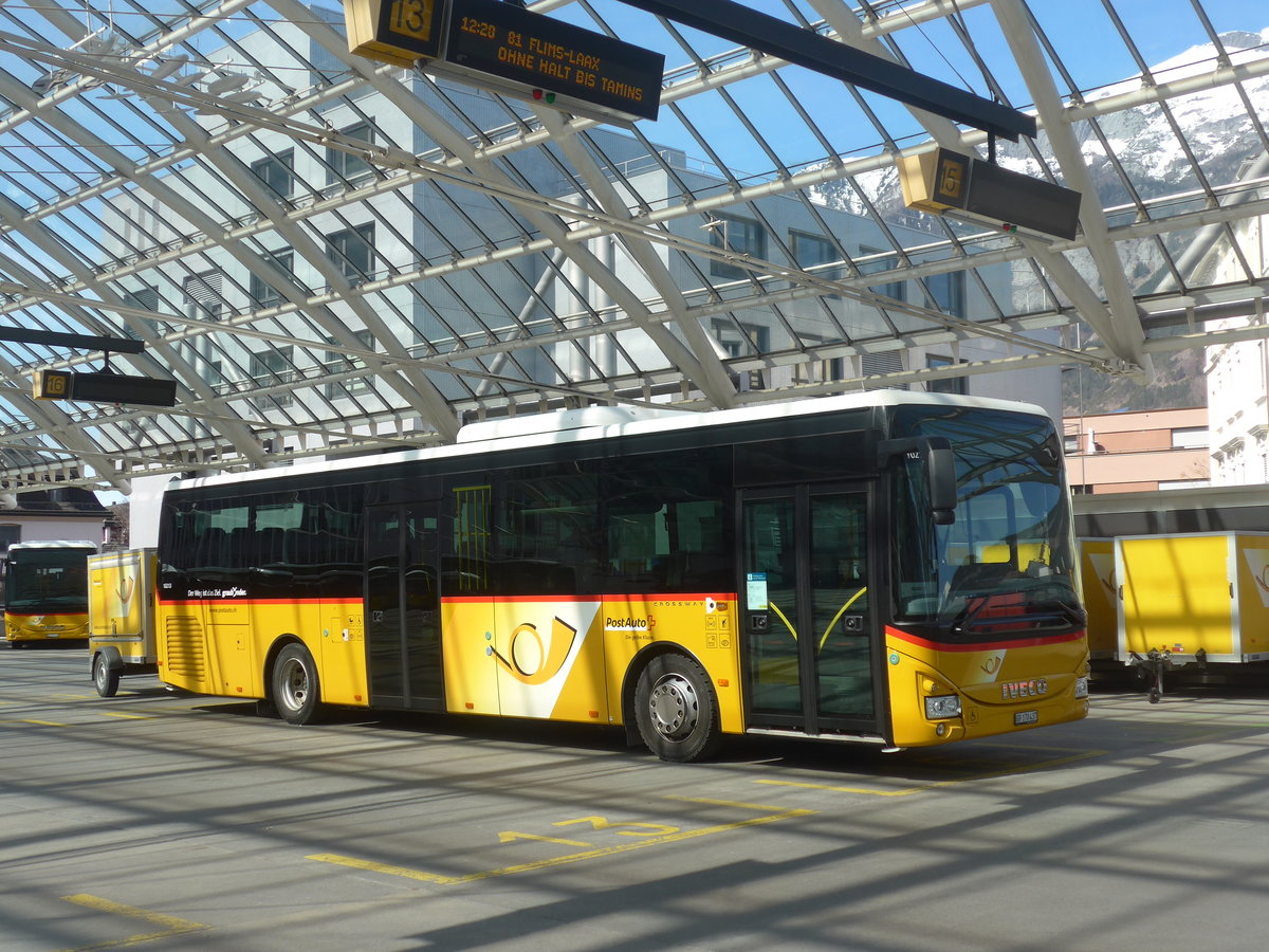 (224'517) - PostAuto Graubnden - GR 170'437 - Iveco am 28. Mrz 2021 in Chur, Postautostation