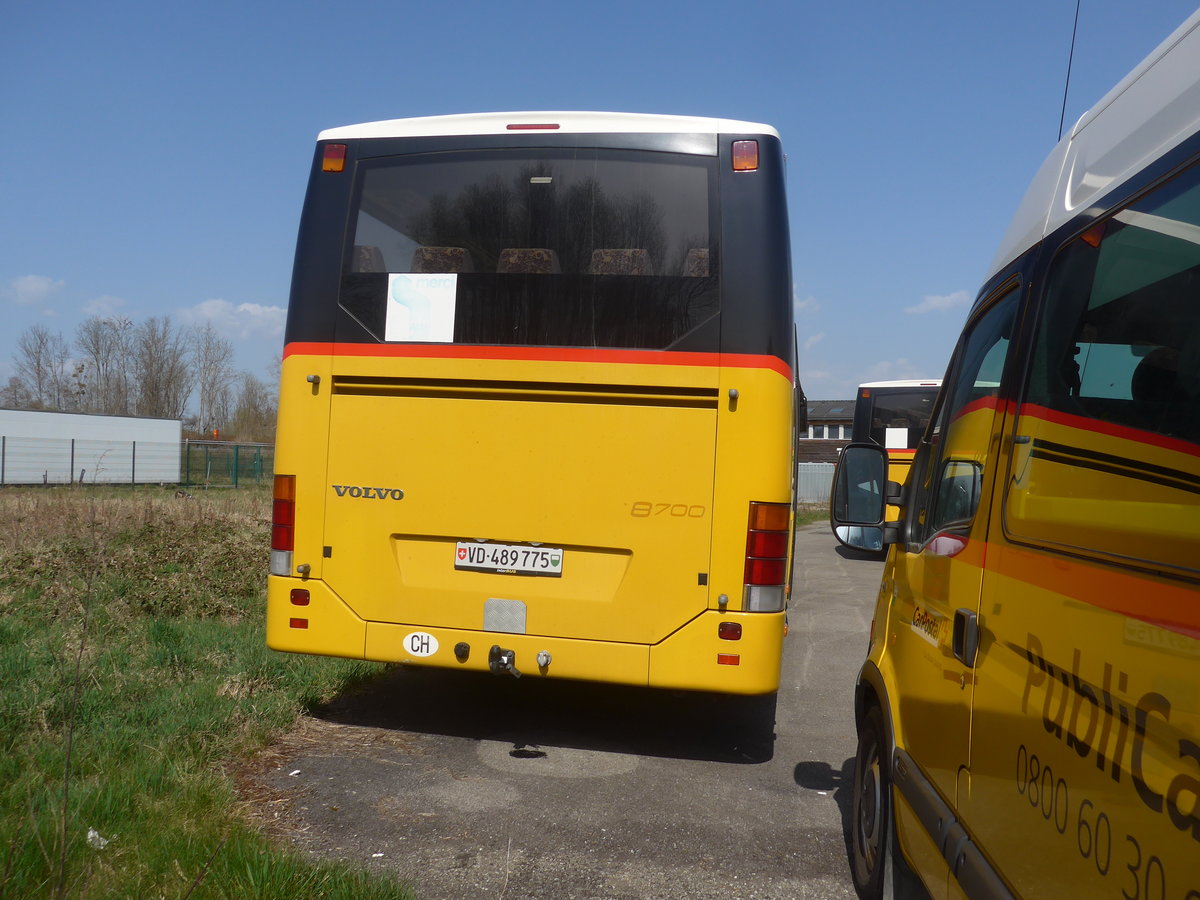 (224'766) - CarPostal Ouest - VD 489'775 - Volvo (ex Favre, Avenches; ex CarPostal Ouest VD 538'347) am 2. April 2021 in Avenches, Garage