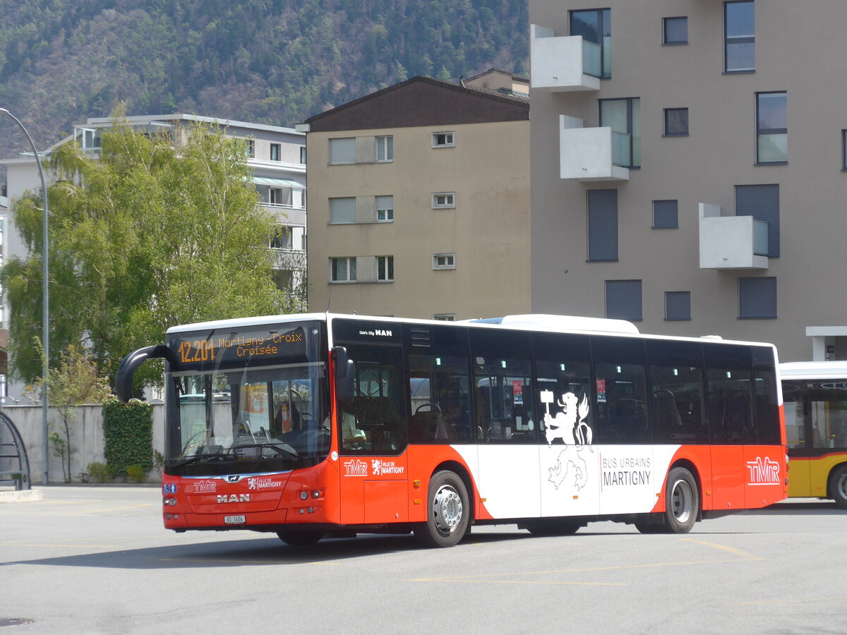 (225'130) - TMR Martigny - Nr. 154/VS 1454 - MAN am 19. April 2021 beim Bahnhof Martigny