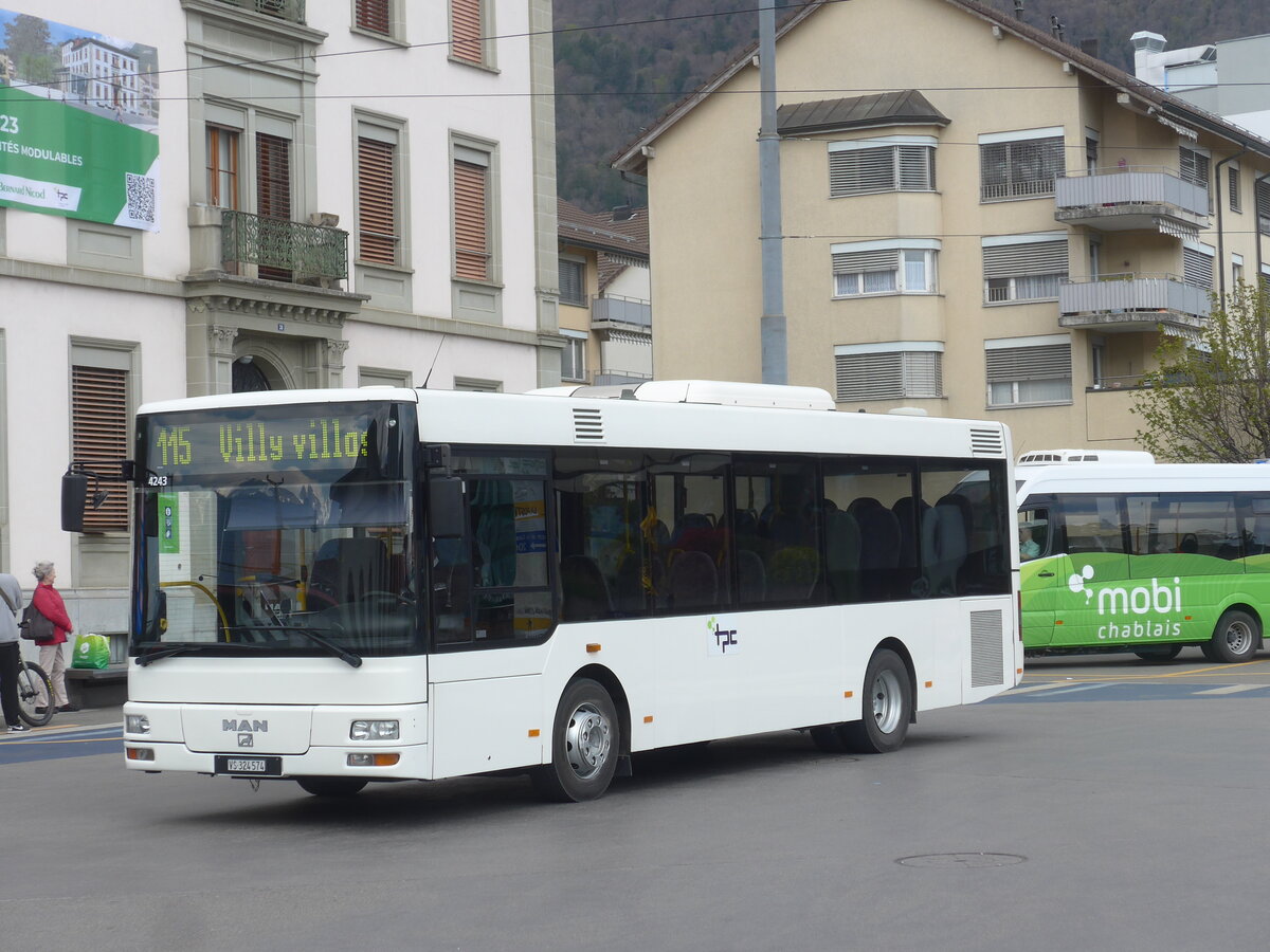 (225'148) - Interbus, Yverdon - Nr. 44/VS 324'574 - MAN (ex ARCC Aubonne; ex Rossier, Lussy) am 19. April 2021 beim Bahnhof Aigle (Einsatz TPC)