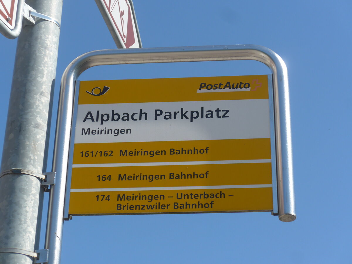 (226'254) - PostAuto-Haltestelle - Meiringen, Alpbach Parkplatz - am 10. Juli 2021