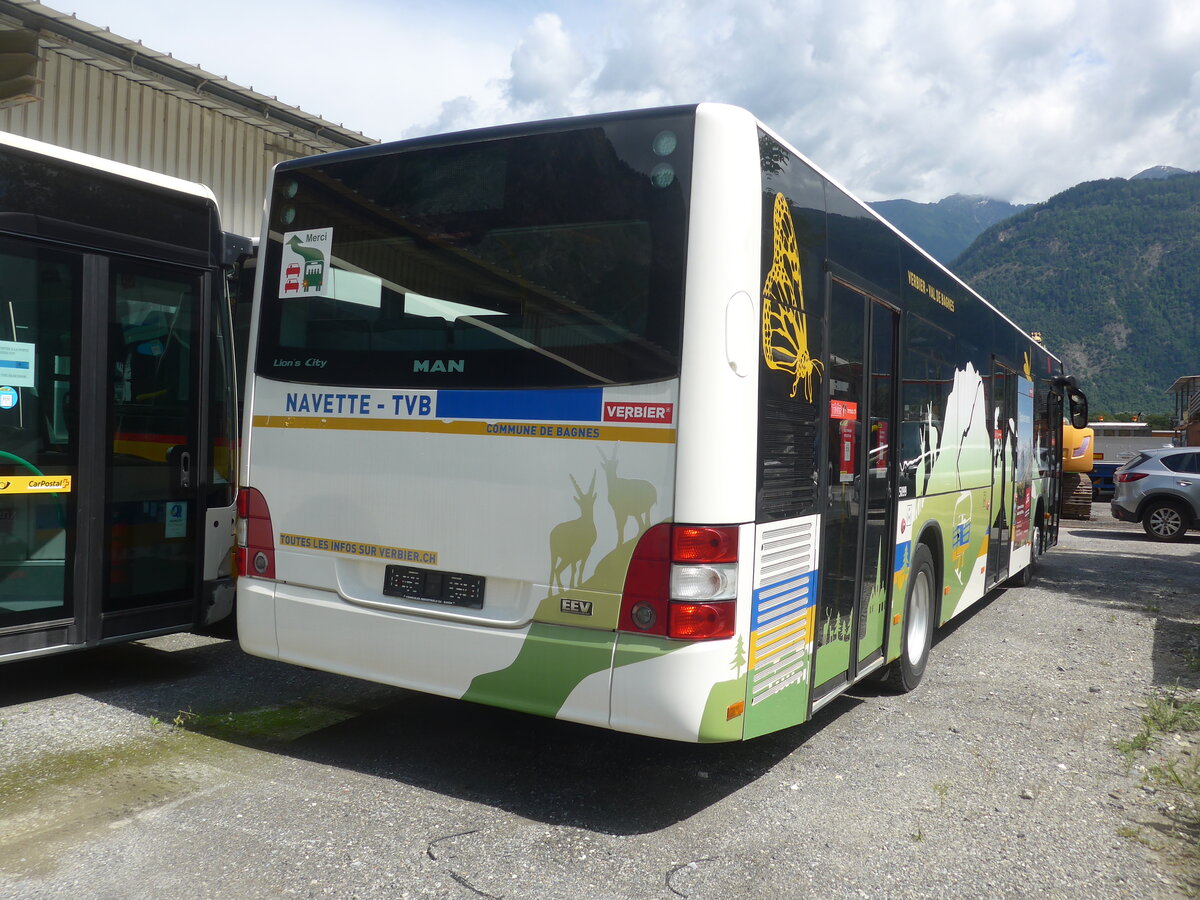 (226'545) - TMR Martigny - Nr. 107 - MAN am 17. Juli 2021 in Leytron, Garage Buchard