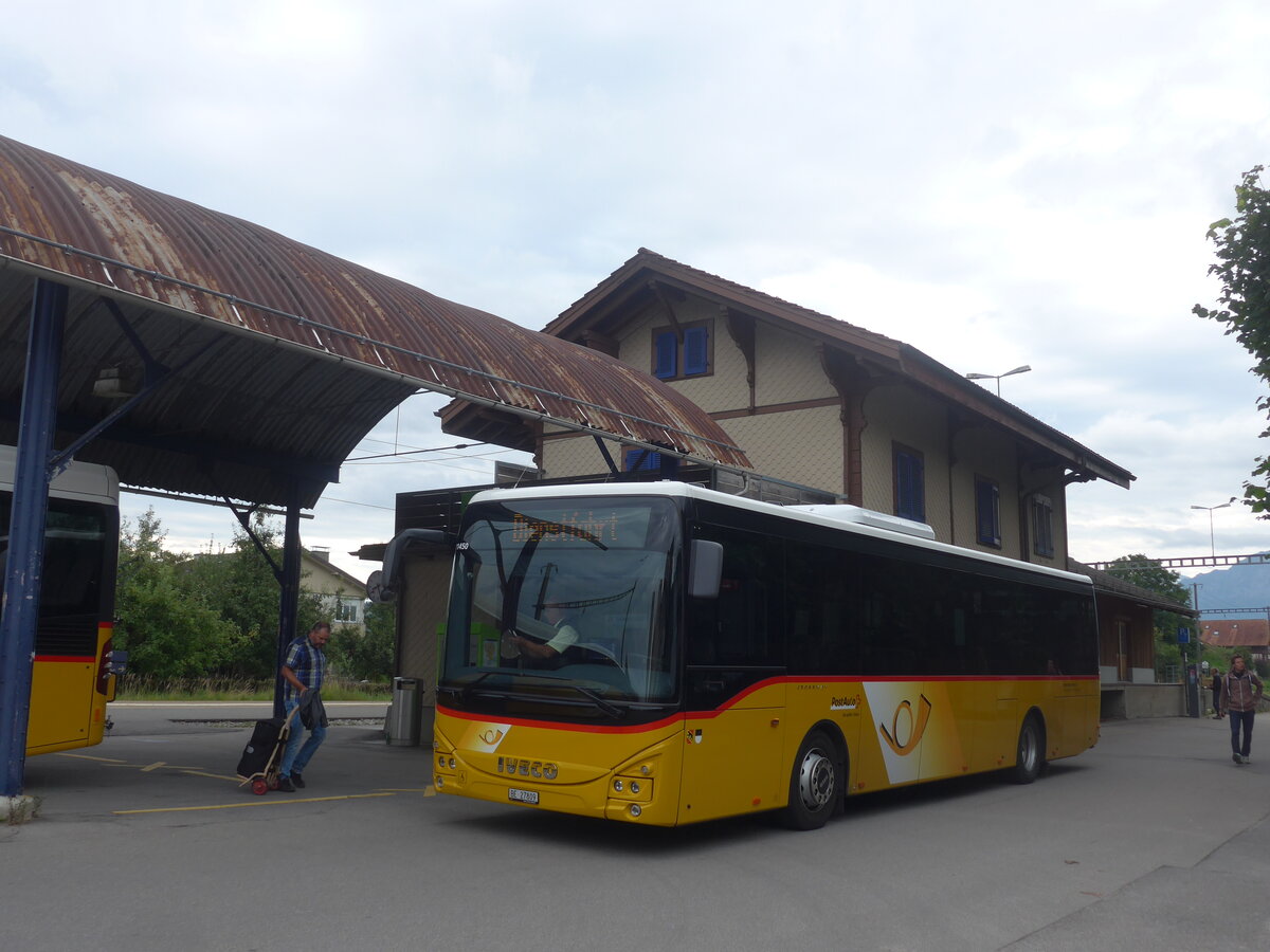 (227'006) - Engeloch, Riggisberg - Nr. 11/BE 27'809 - Iveco am 7. August 2021 beim Bahnhof Thurnen