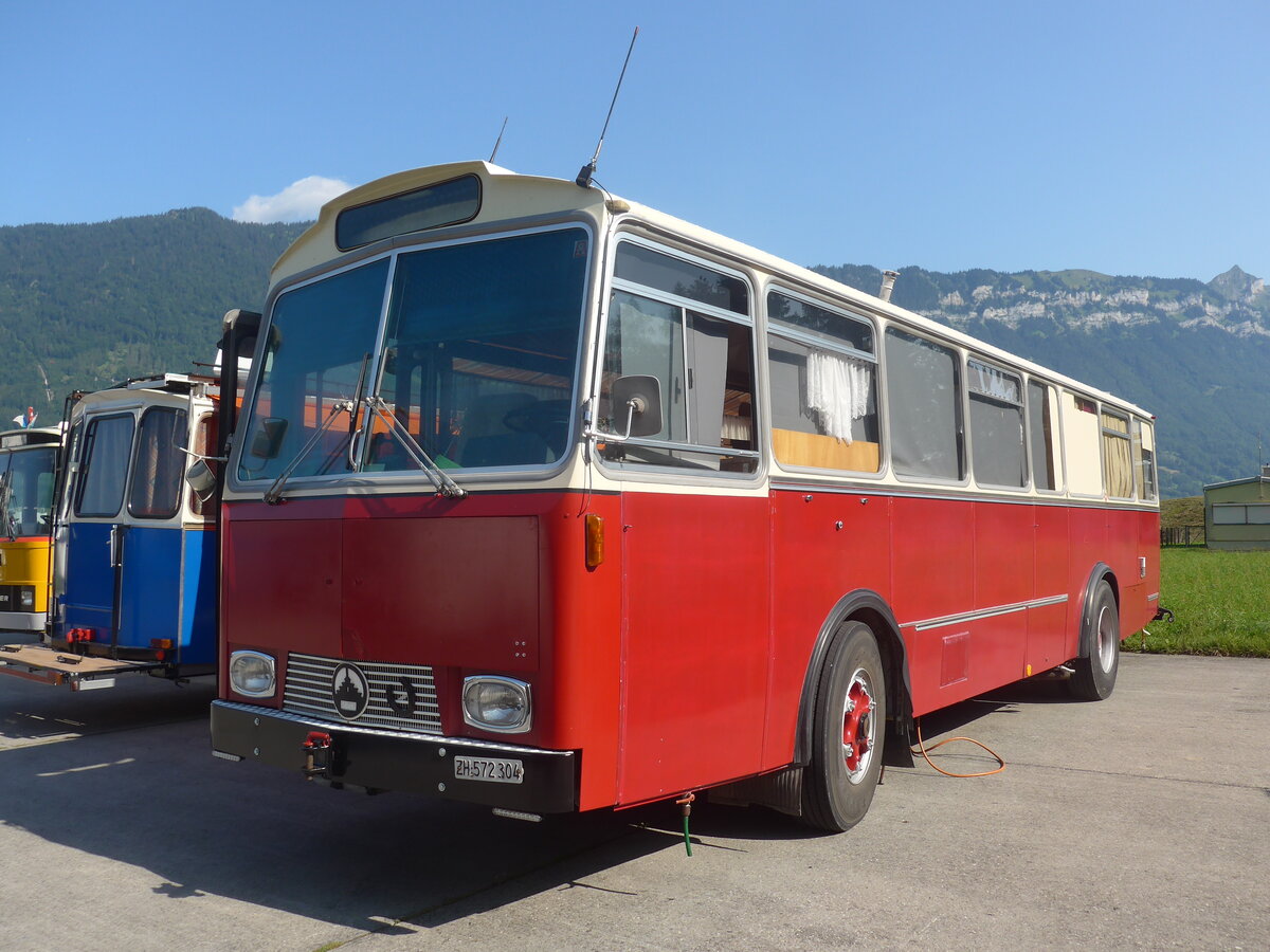 (227'410) - Niederer F., Langwiesen - ZH 572'304 - Saurer/Tscher (ex Solr+Fontana, Ilanz) am 21. August 2021 in Interlaken, Flugplatz