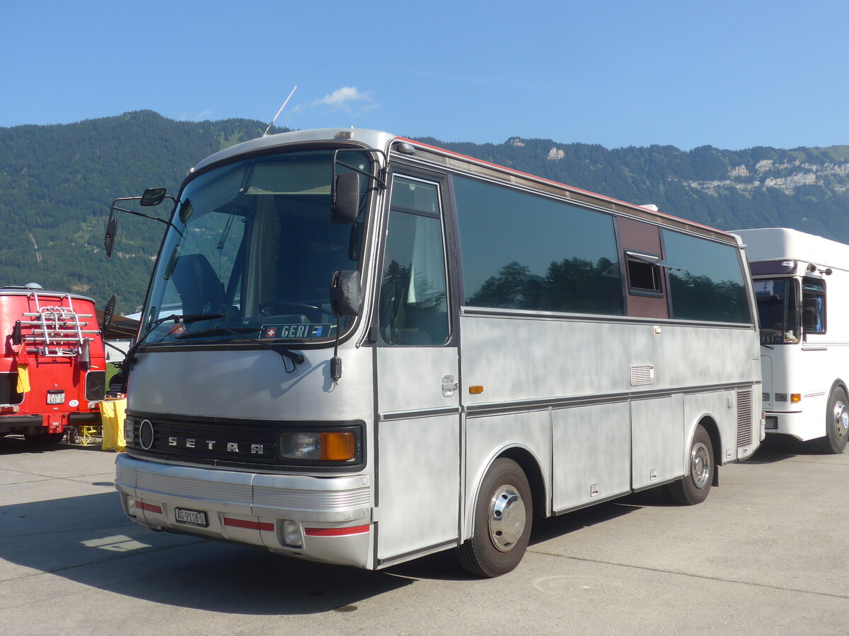 (227'415) - Leutwyler, Drrensch - AG 9118 U - Setra (ex Zihlmann, Zrich) am 21. August 2021 in Interlaken, Flugplatz