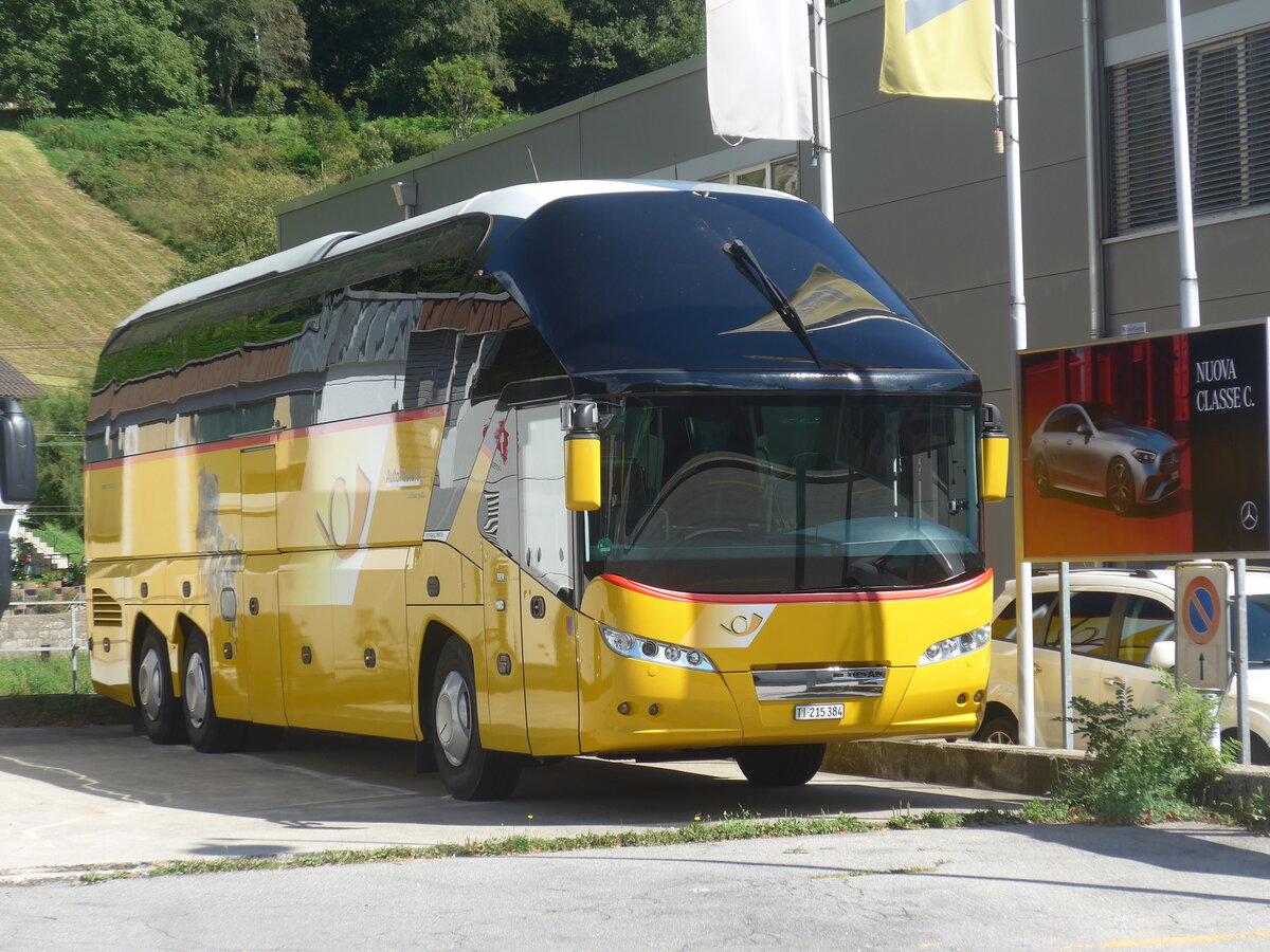 (227'700) - AutoPostale Ticino - TI 215'384 - Neoplan am 30. August 2021 in Rivera, Garage ATV