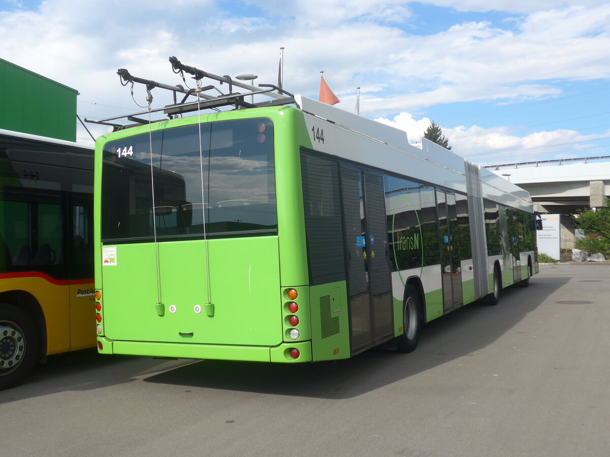(227'889) - transN, La Chaux-de-Fonds - Nr. 144 - Hess/Hess Gelenktrolleybus (ex TN Neuchtel Nr. 144) am 5. September 2021 in Kerzers, Interbus