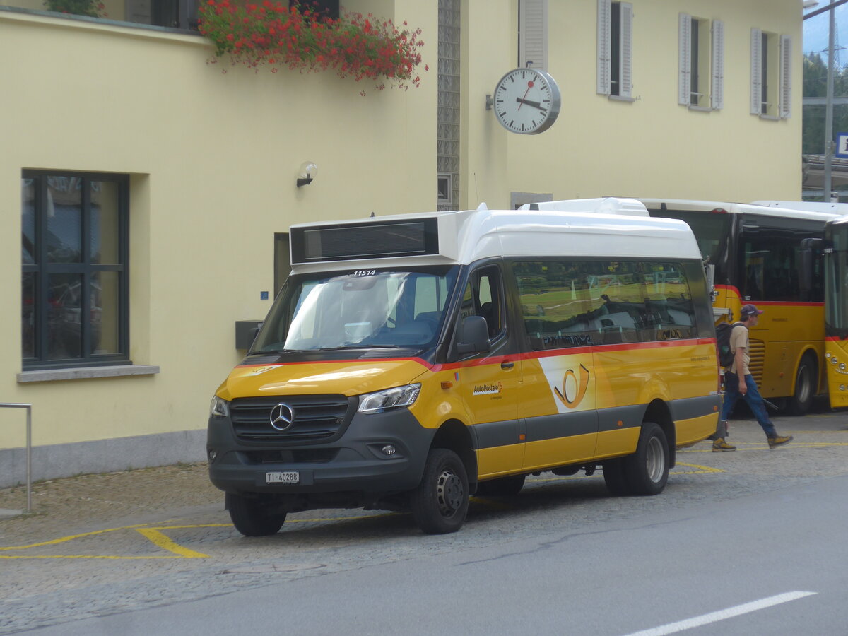 (227'971) - Marchetti, Airolo - TO 40'288 - Mercedes am 11. September 2021 beim Bahnhof Airolo