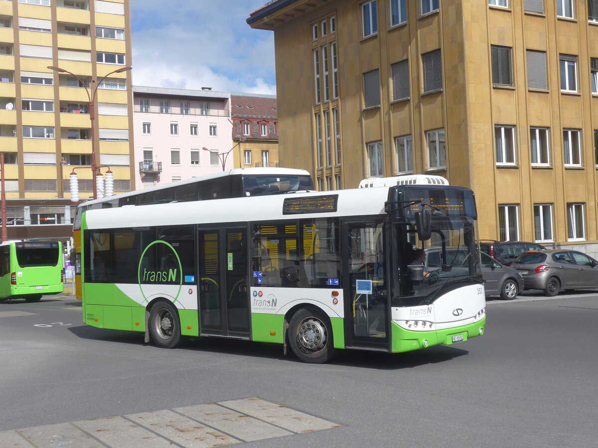 (228'109) - transN, La Chaux-de-Fonds - Nr. 352/NE 95'352 - Solaris (ex TRN La Chaux-de-Fonds Nr. 352) am 18. September 2021 beim Bahnhof La Chaux-de-Fonds