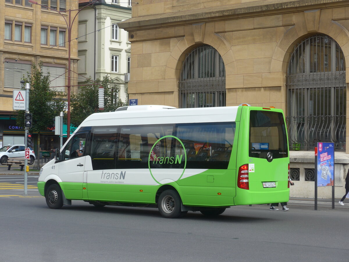 (228'114) - transN, La Chaux-de-Fonds - Nr. 41/NE 143'041 - Mercedes am 18. September 2021 beim Bahnhof La Chaux-de-Fonds